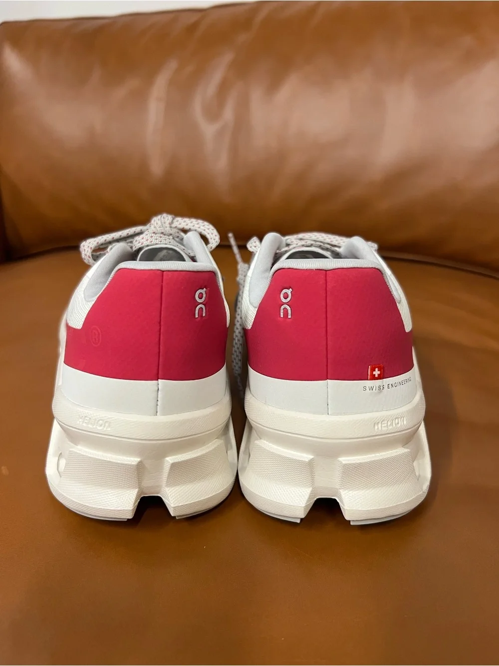 On Running WOMENS CLOUDMONSTER IVORY GRENADINE 10.5 WOMENS